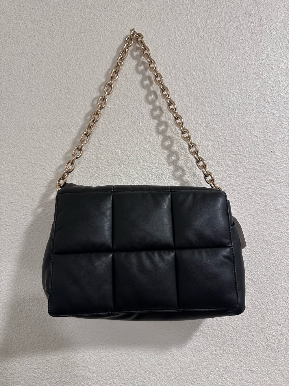 H&M Black Quilted Shoulder Bag with Gold Chain Strap
